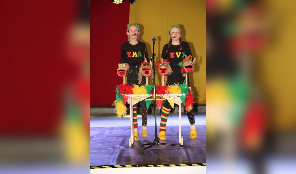 Evi Thijssen en Ema Suman wonnen de jeugdzitting als De Nichtjes.