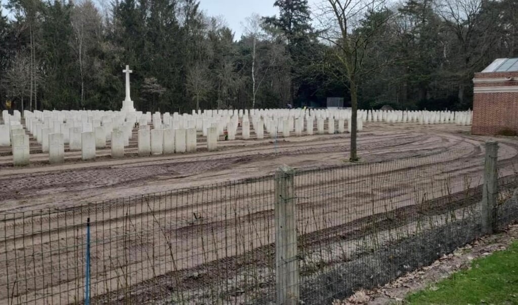 Er is gestart met de werkzaamheden aan de begraafplaats.