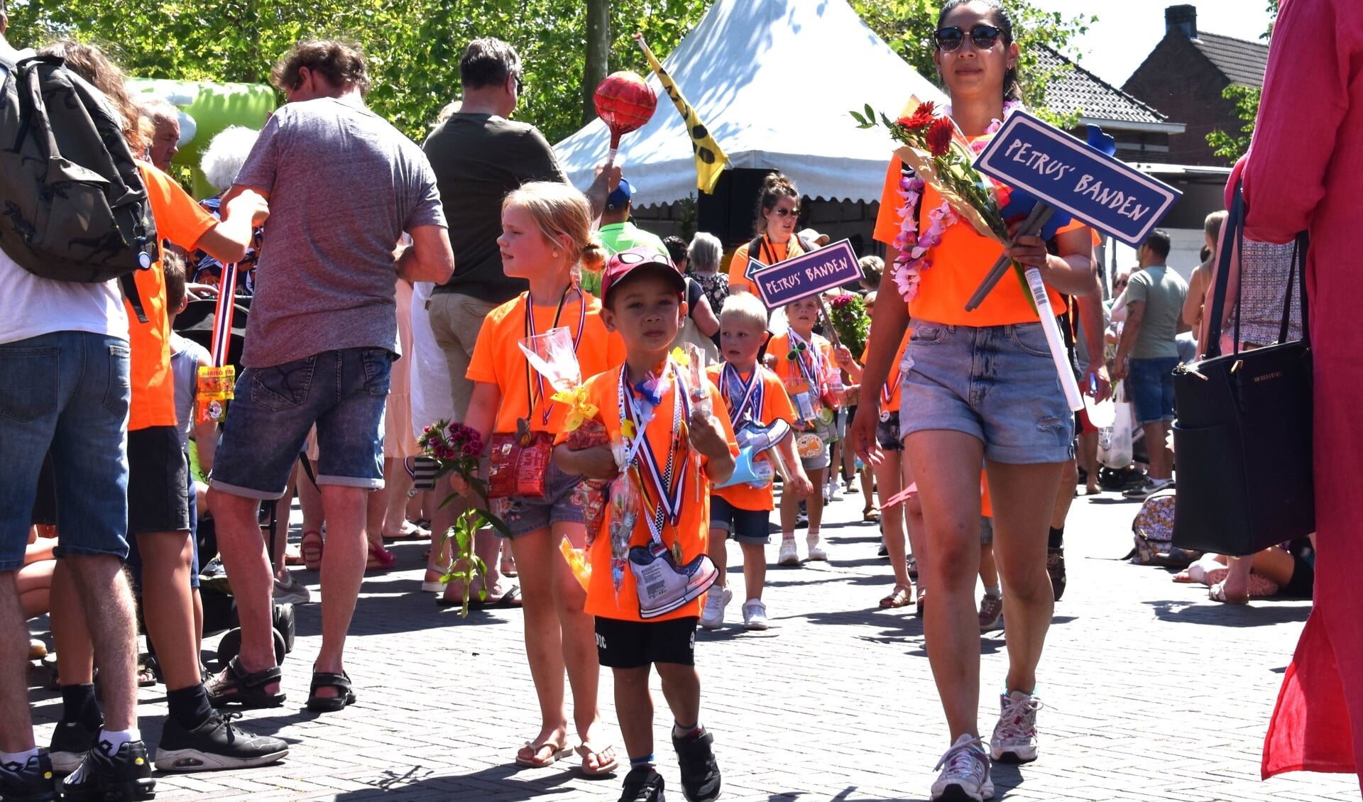 Geen Defilé, Wel Een Mooie Slotdag Avondvierdaagse - Peel En Maas - Al ...