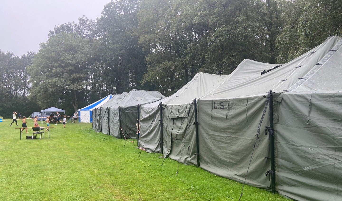 Het tentenkamp bij de blokhut in Maashees. 