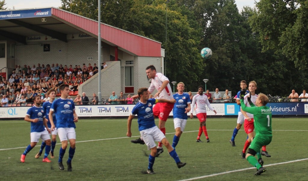 Verdediger Nino Janssen scoorde in blessuretijd de gelijkmaker voor Volharding: 2-2. 