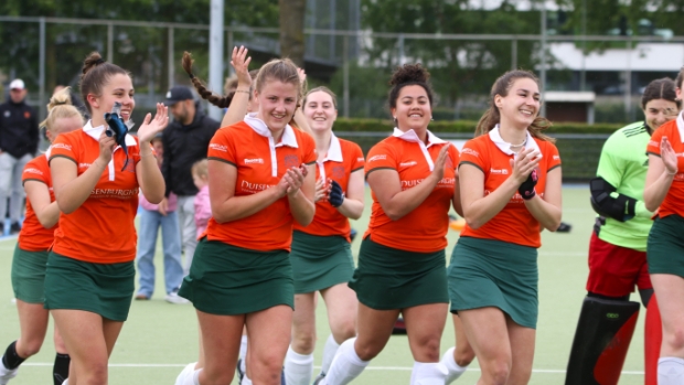 Hockeysters Venray blijven tweedeklasser