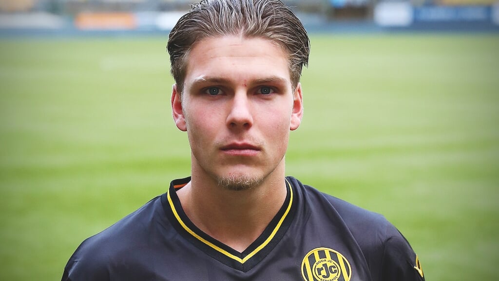Verdediger Stan van Dijck maakt het seizoen af bij Roda JC.