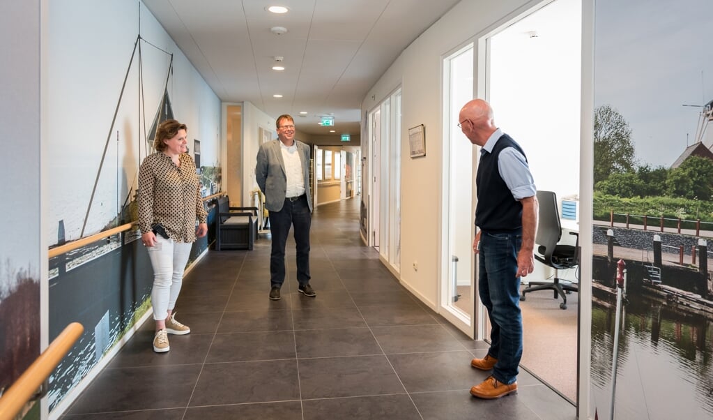 Wethouder Berend Jan Bruggeman op bezoek in zorgcentrum de Vliedberg (Foto: Wim van Vossen).