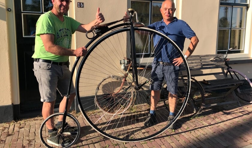 Simon Groen met winnaar Piet de Vogel (Foto: pr).