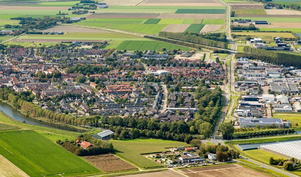 Oude-Tonge was in 2020 de snelste groeier met 219 nieuwe inwoners (Foto: Topview Luchtfotografie).