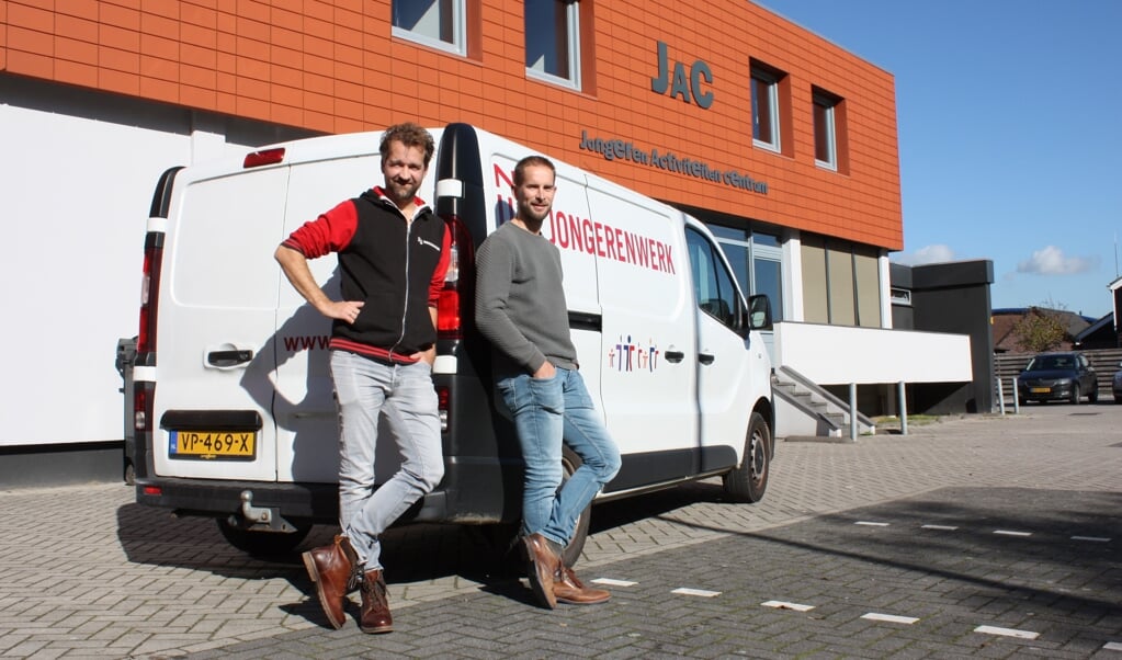 Jongerenwerkers Simon Aantjes en Dinant van Walsem: 