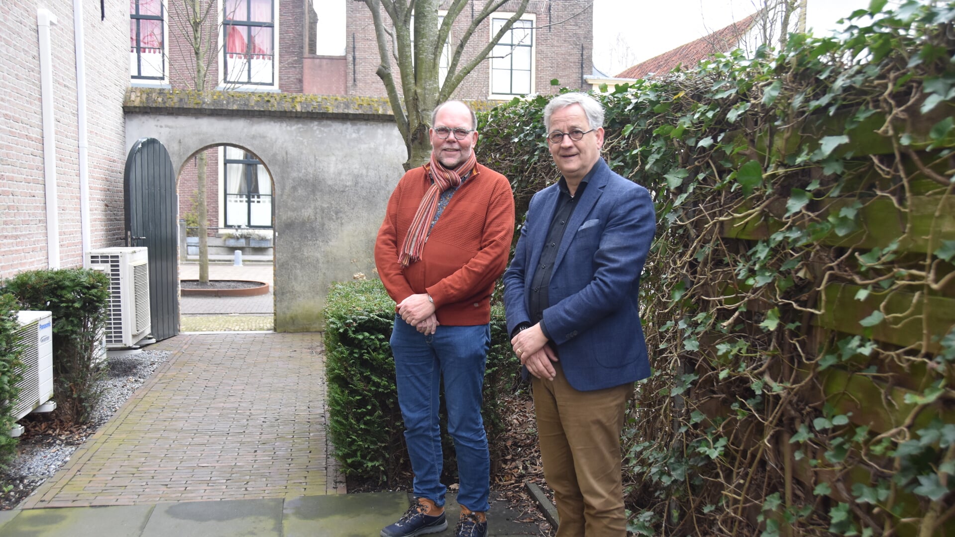 Adrie Stolk (links) en Karel van Holten. (Foto: Adri van der laan)