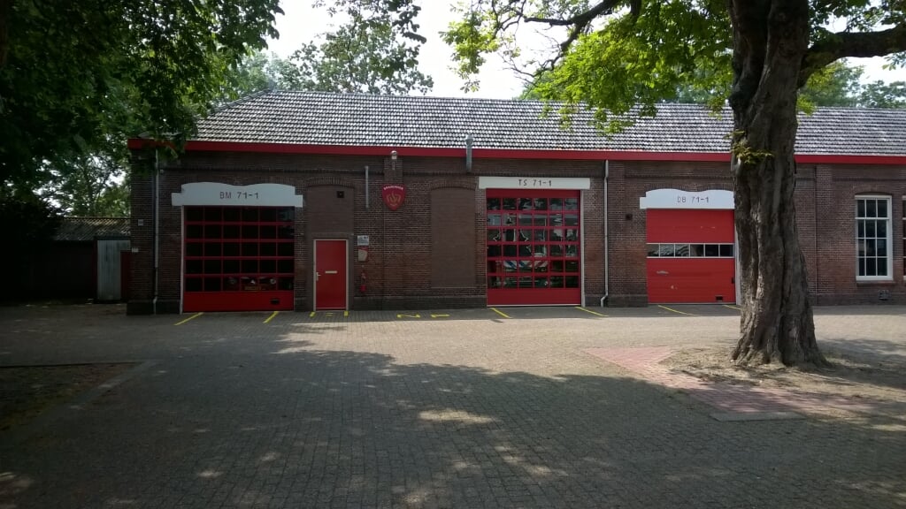 De huidige brandweerkazerne in Ouddorp wordt gesloopt (Foto: Jaap Ruizeveld).