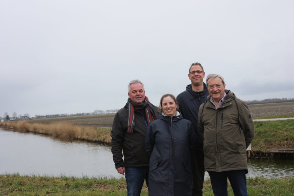 Arie Wesdorp, Karen de Graaff-van Lith, Jos de Jonge en Hans Kalle (v.l.n.r.) zijn kandidaat voor de Waterschapspartij Hollandse Delta.