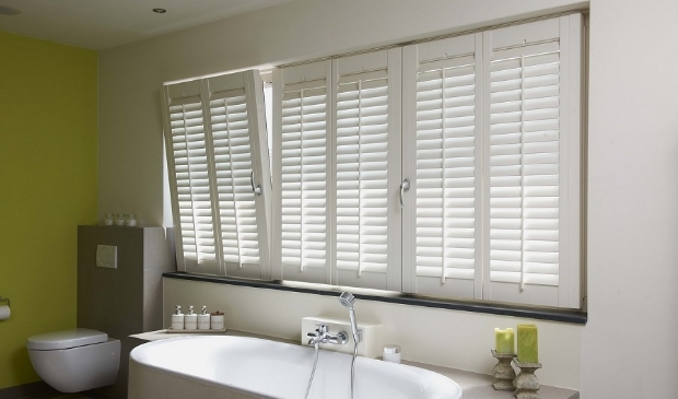 <p>Shutters ook geschikt zijn voor draaikiepramen. (Beeld: Jasno) </p>