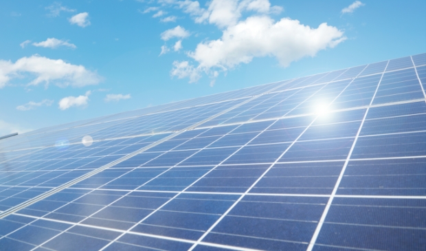 Juist nu moeten we investeren in zonnepanelen, aldus Michel van Bruijn Installatiebedrijf.