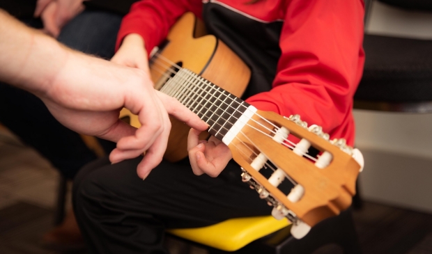<p>Hulp bij kosten voor school, sport of muziek. </p>