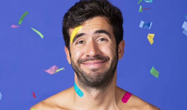 Vrijdag 19 juni neemt cabaretier Marco Lopes niet alleen zijn eigen manco's onder de loep, maar die van ons allemaal.