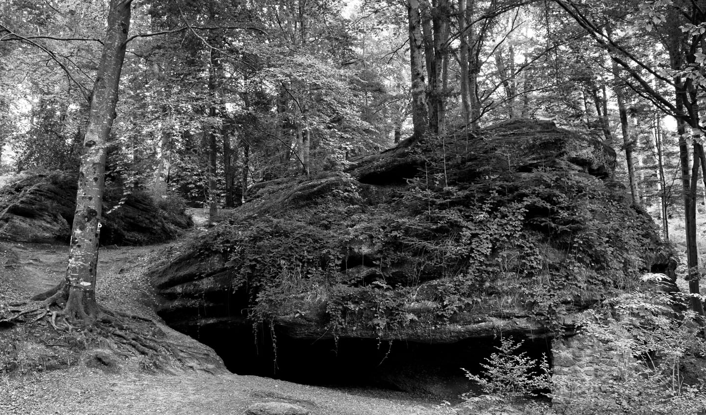 De Col de la Chapelotte ligt in de Vogezen. Tijdens de Eerste Wereldoorlog werd de Grotte des Poilus door de Fransen als hulppost gebruikt om de gewonden te verzorgen.