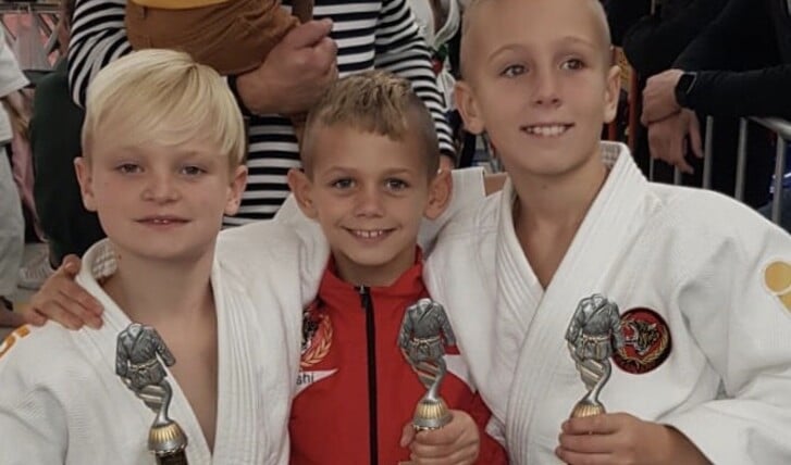 De jeugdige judoka's van Toradoshi in de prijzen.