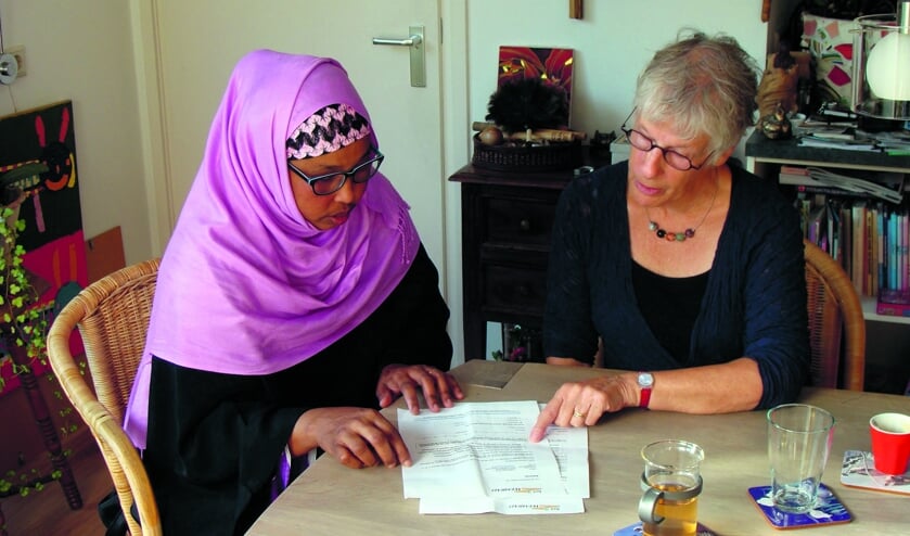 Basistraining voor West-Friese vrijwilligers die een-op-een anderstaligen en laaggeletterden de taal willen leren.