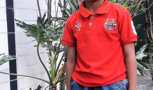 Word pleegouder of donateur en zorg ervoor dat kinderen op Oost-Java naar school kunnen.