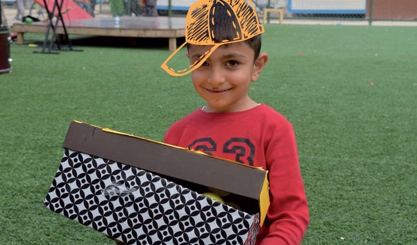 Kinderen uit diverse delen van de wereld hebben nog nooit een mooi cadeau gehad. Doe mee met Actie4Kids en tover een glimlach op hun gezicht.