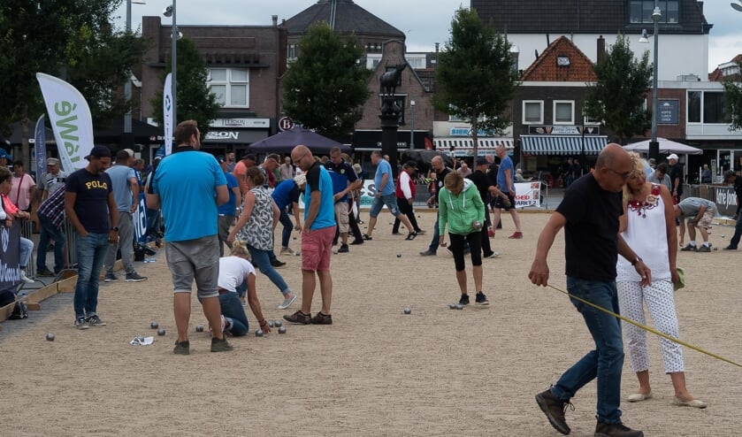 De jeu de boulesvereniging verruilt het buitenseizoen voor het eigen Boulodrôme.