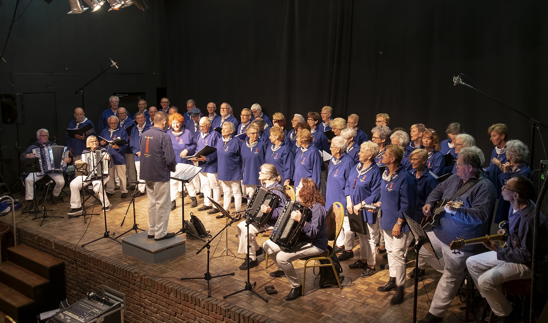 Buitengaats met het Huisduinerkoor.