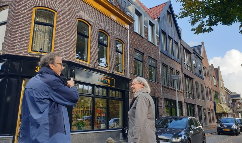 Henk de Visser en Carol Korringa bij een van de genomineerde projecten.