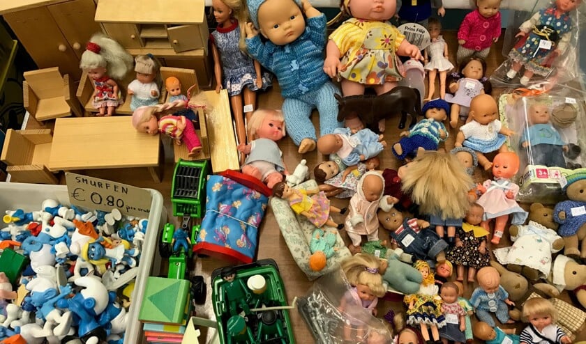 Het aanbod is zoals op nagenoeg elke rommelmarkt groot.