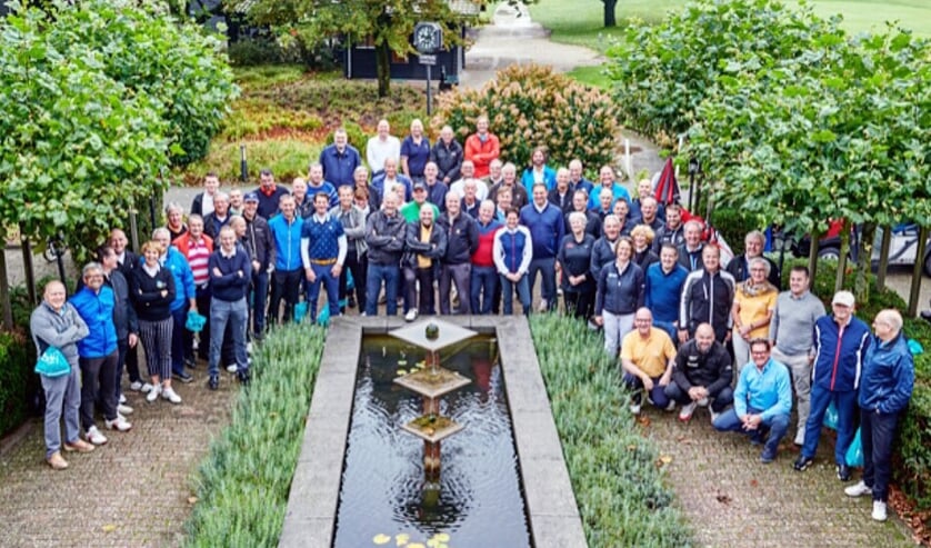 De deelnemers aan de tweede editie van Golf4Gijsje op de golfbaan van Prise d'Eau.