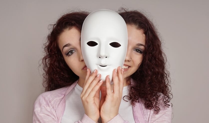 Borderliners lijken zich achter verschillende maskers te verschuilen.