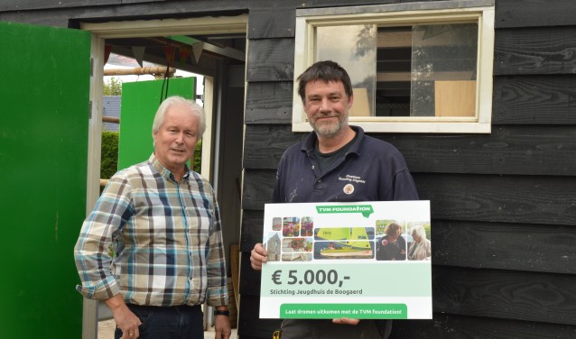 Dankzij de TVM foundation kan de nieuwe schuur van scouting Uitgeest worden geopend.