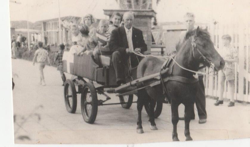 Floris Baas in 1958 tijdens HRC Fancy Fair.