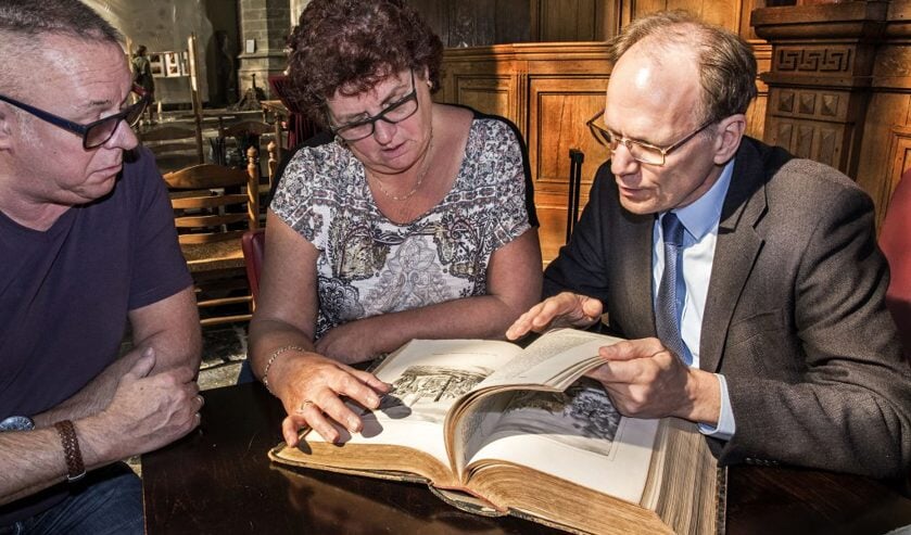Taxateur Arie Molendijk is op 11 oktober in de Grote kerk in Edam.