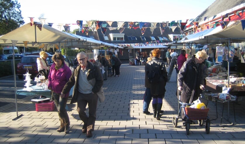 Kom gezellig snuffelen op de creamarkt in hensbroek.