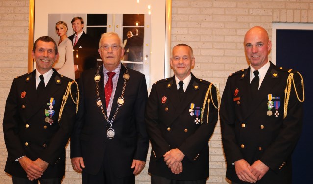 V.l.n.r: Gerard Pronk, burgemeester Nijpels, Gerard Smook en Richard Langedijk.