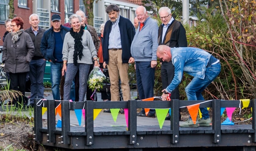 Michael Lanting heeft de vissteiger officieel geopend.