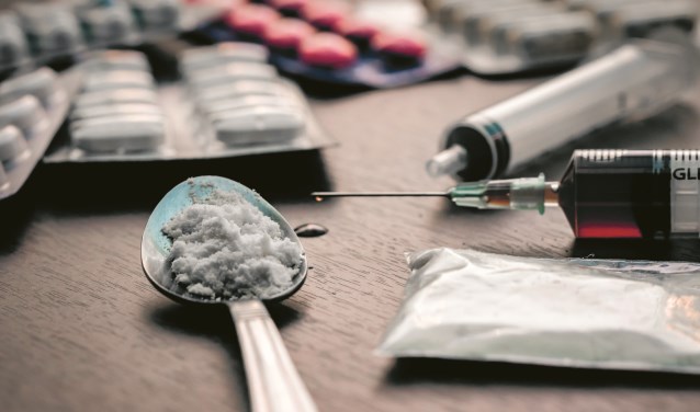 In de gevonden vaten zit waarschijnlijk drugsafval.