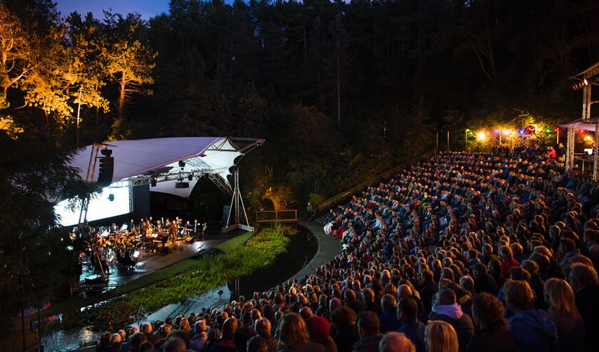 WAD live, met het Noordpool Orkest op 14 september in Caprera.