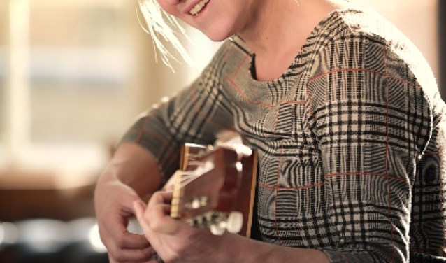 Ga voor een muzikale basis met docente Nienke Staal.