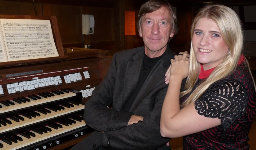 Gustaaf Schulz en Linsey Schilder In Vincentiuskerk.
