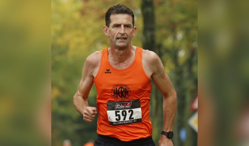 Pip Tesselaar wint de Najaarsloop.