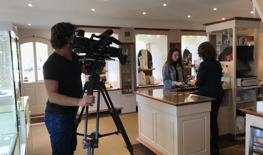 En... actie! Juwelier Ed Ydo is binnenkort op televisie te zien bij RTL Z.