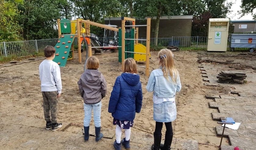 Het nieuwe schoolplein in wording