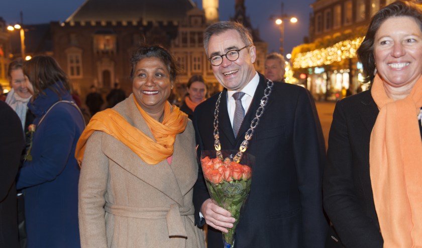 Burgemeester Jos Wienen is blij met Zonta Orange.