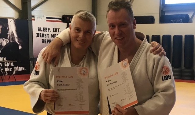 Jenny Koster en Arian Noordzij geslaagd voor de 4e dan (yondan).