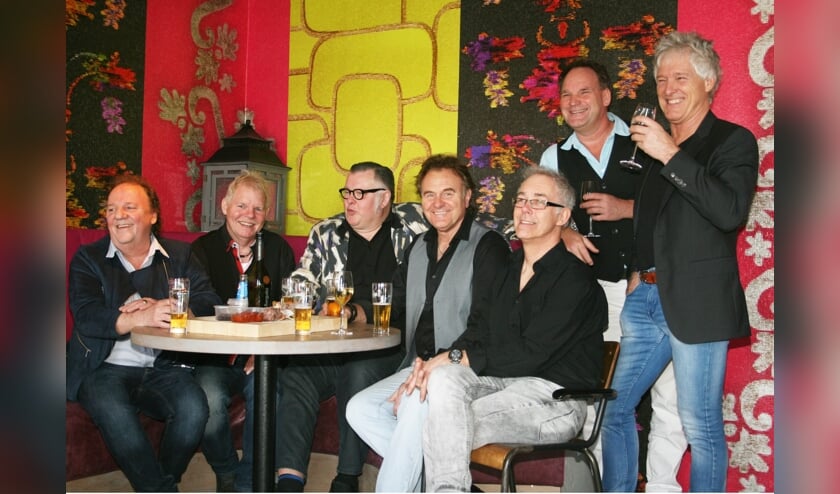 The Cats Aglow maakt 24 november een feestje in de Schoof in Wervershoof.