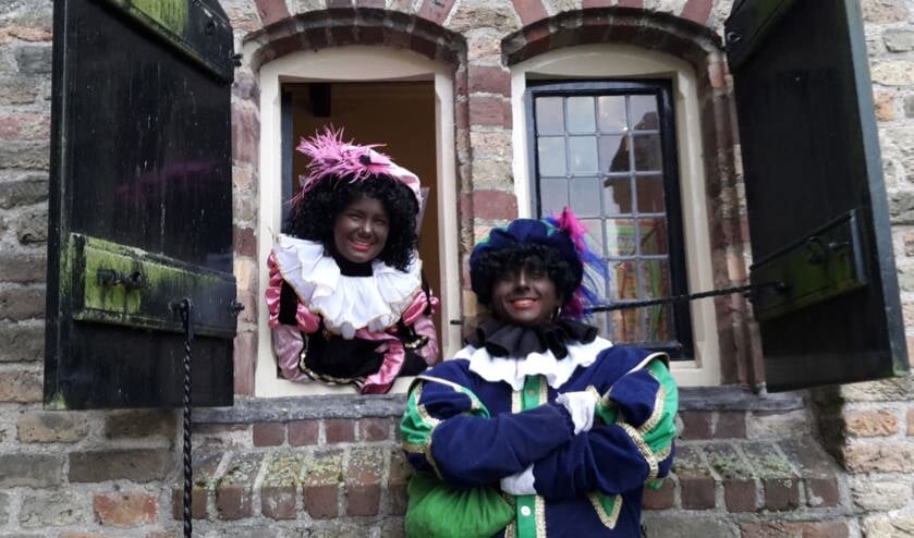 Diverse Pieten zijn in het kasteel aanwezig.