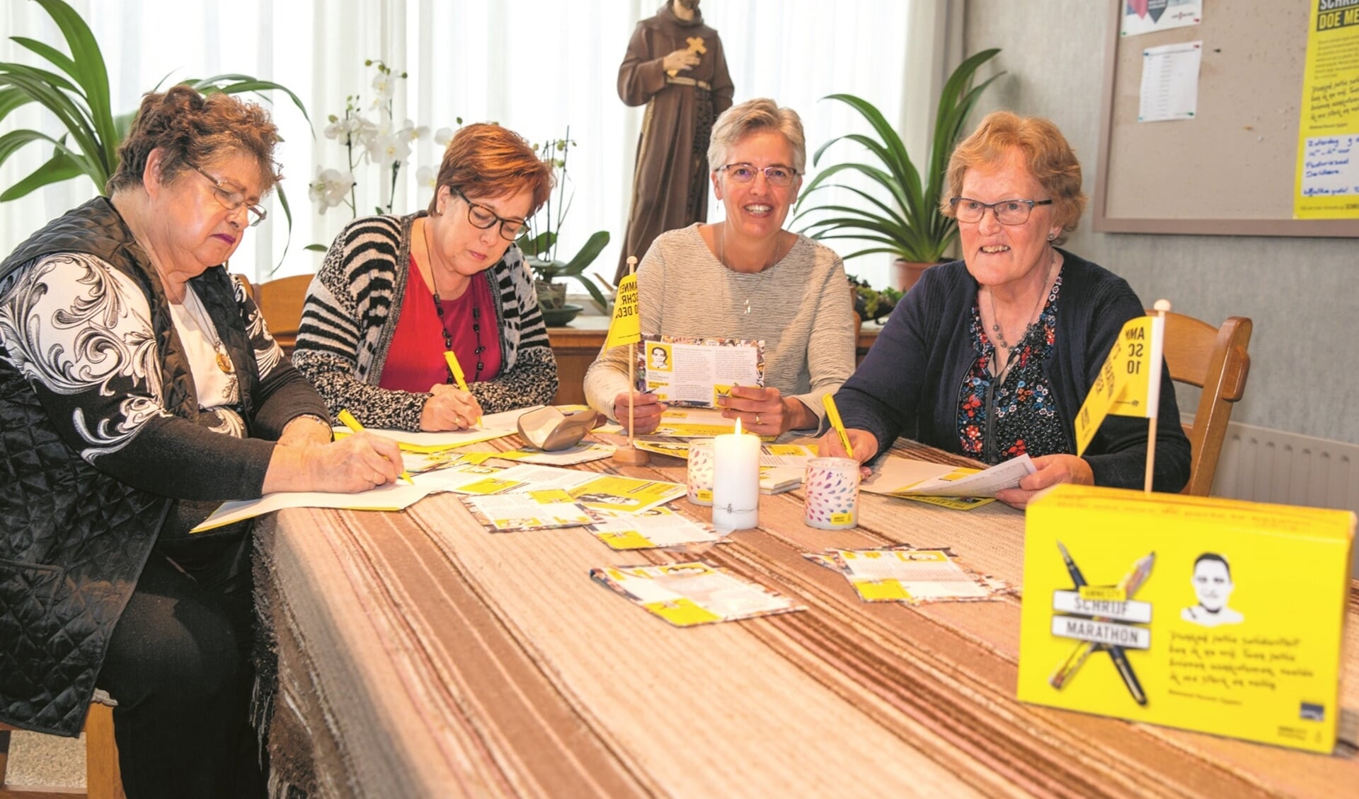 Marijke Schipperheyn, Lida Odie, Anne-Marie van Straaten en Anneke Molenaar schrijven ook brieven naar autoriteiten. Doe met hen mee!