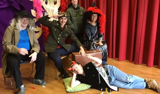 Theater is een unieke manier om het publiek kennis te laten maken met de kwaliteiten van mensen met een beperking.