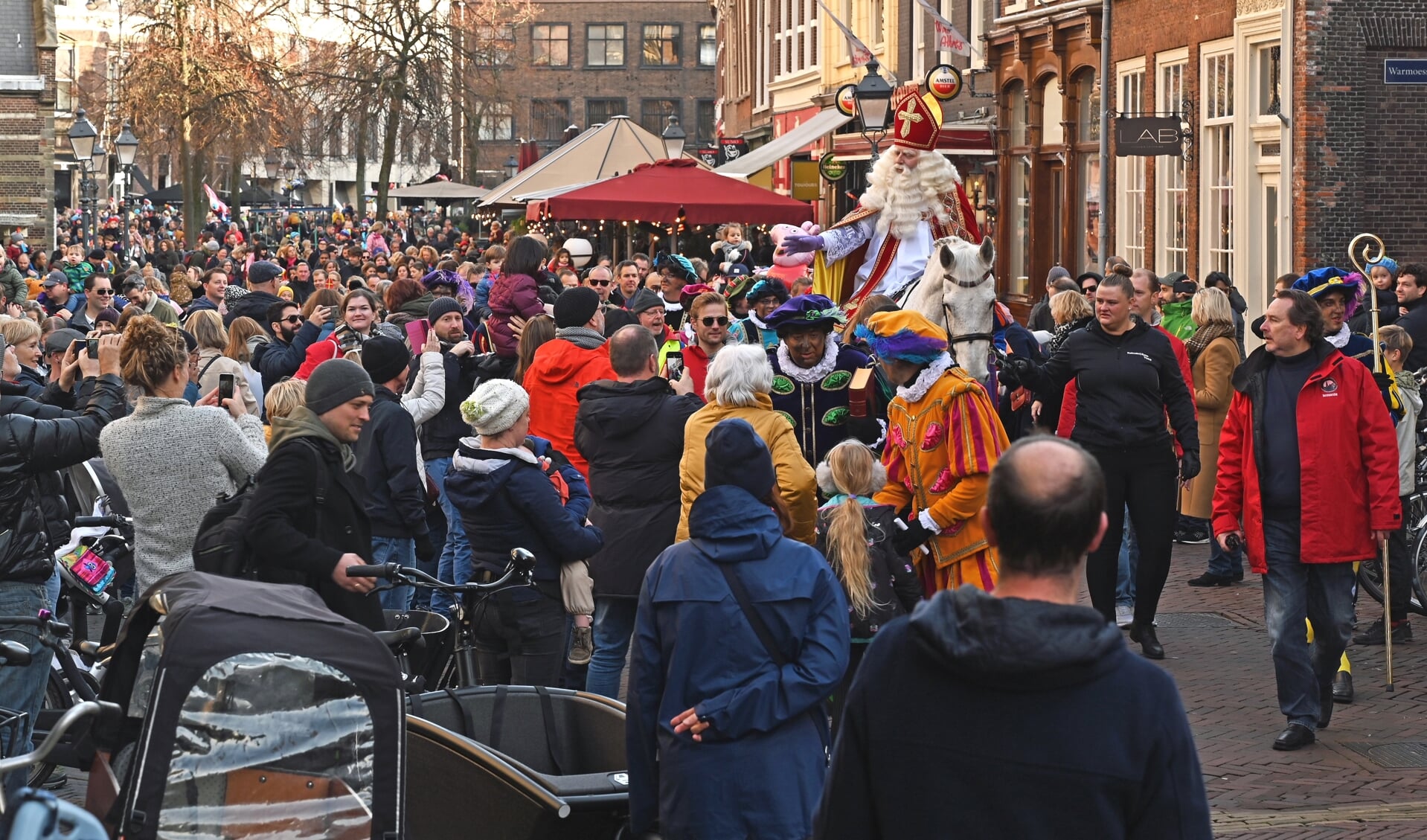 Sinterklaas slaat een rit op de Groenmarkt niet over.