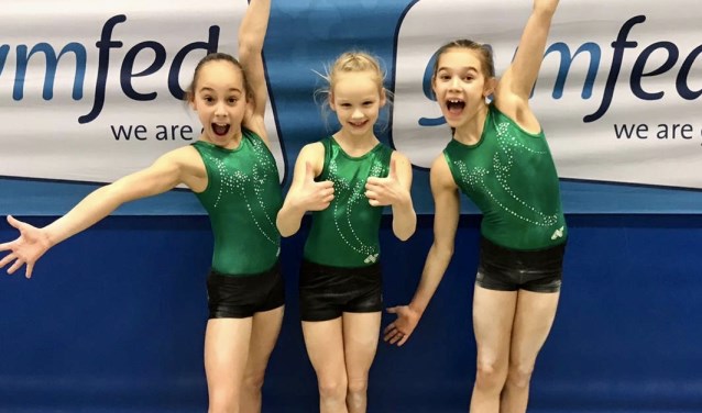 Het TopTurnen team: v.l.n.r. Merel Winder, Isa Droomers en Jelisha Dijkhuizen.